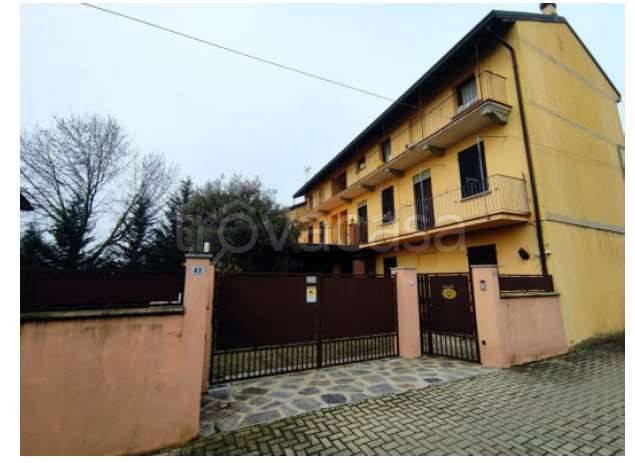 casa indipendente in vendita a Cerano
