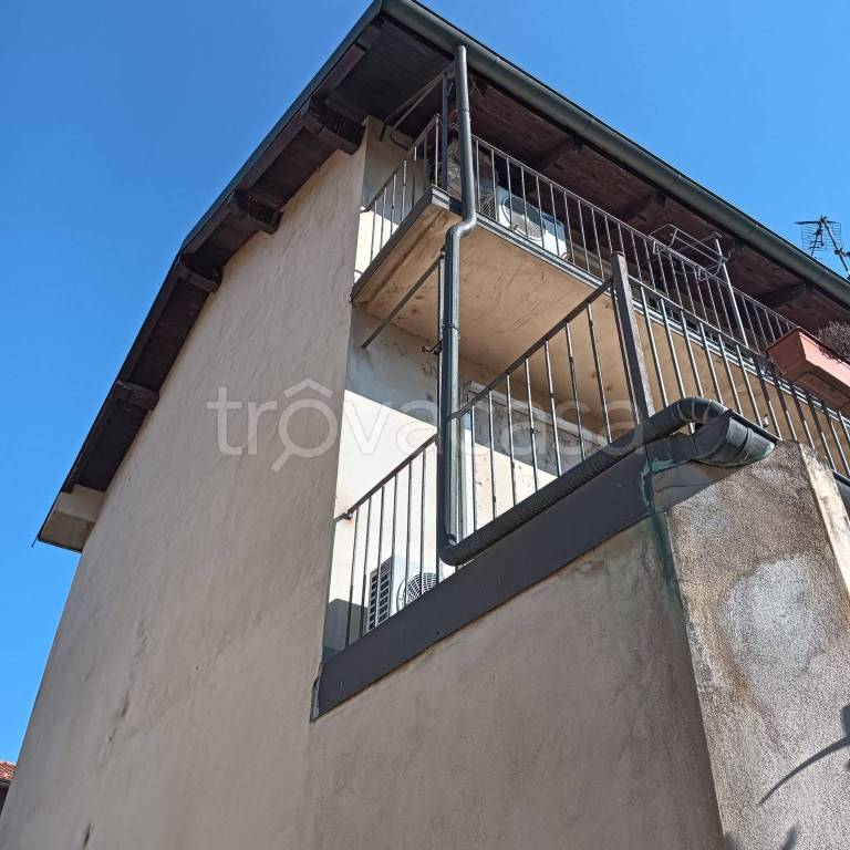 casa indipendente in vendita a Cerano