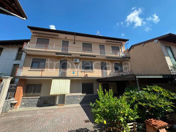 casa indipendente in vendita a Cerano