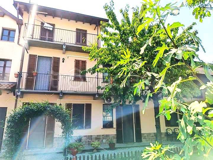 casa indipendente in vendita a Cerano