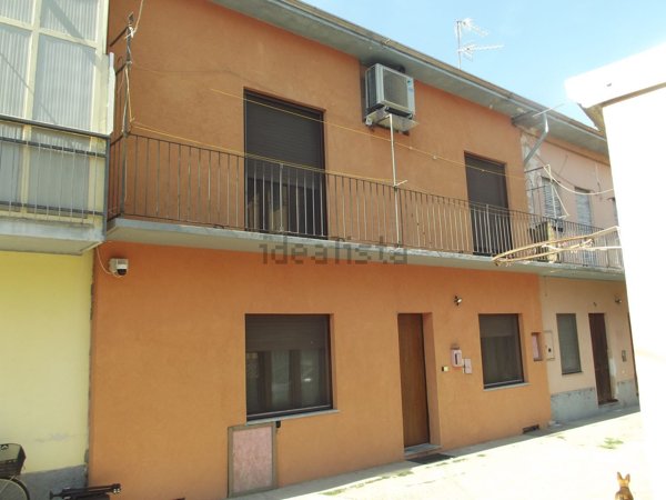 casa indipendente in vendita a Cerano
