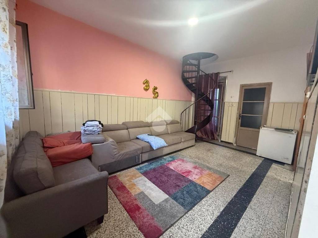casa indipendente in vendita a Cerano