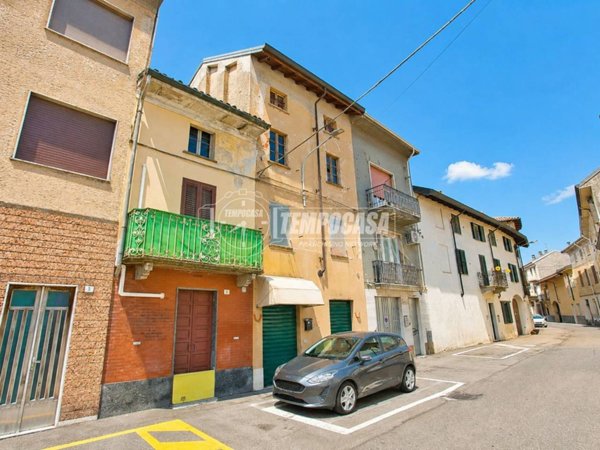 casa indipendente in vendita a Cerano