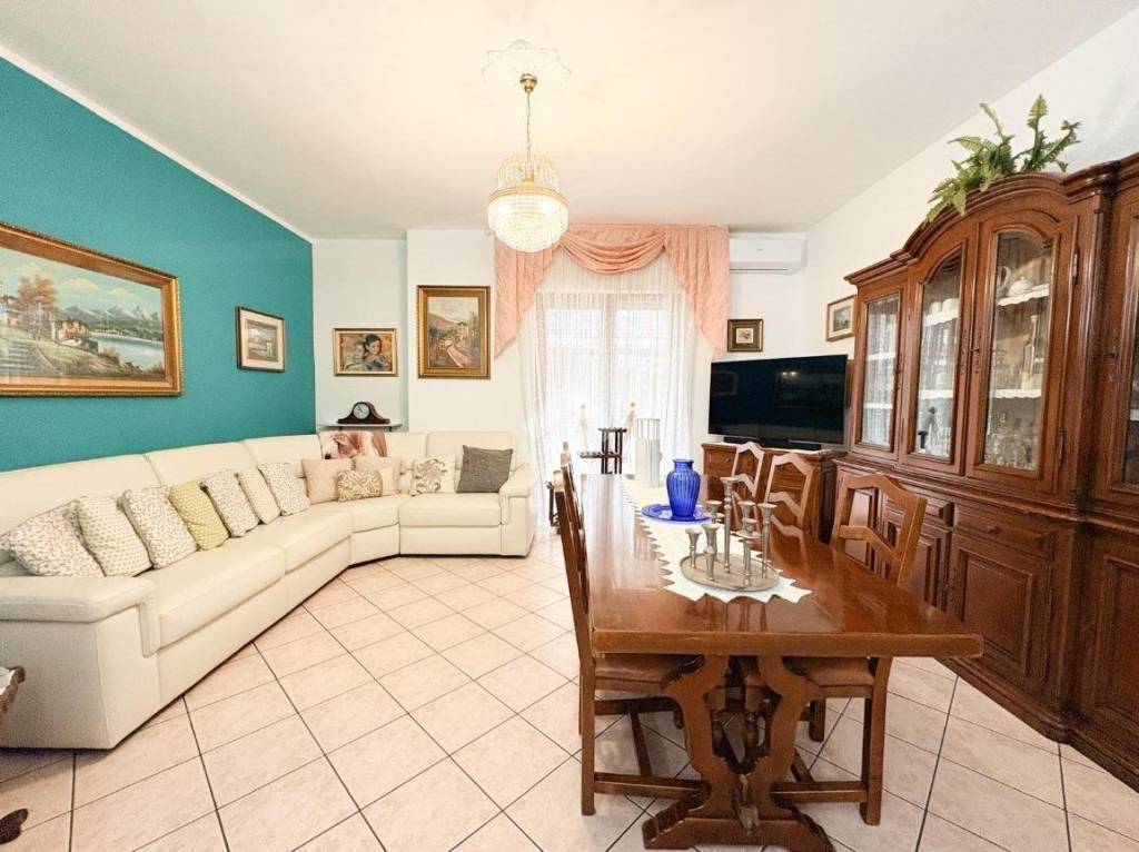 appartamento in vendita a Cerano