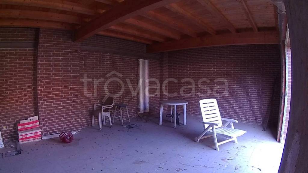 casa indipendente in vendita a Cerano