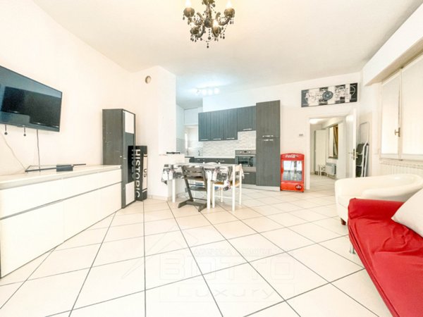 casa indipendente in vendita a Colazza