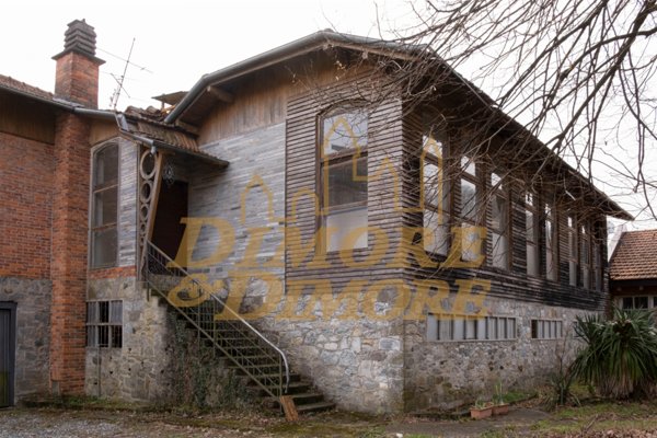 casa indipendente in vendita a Colazza
