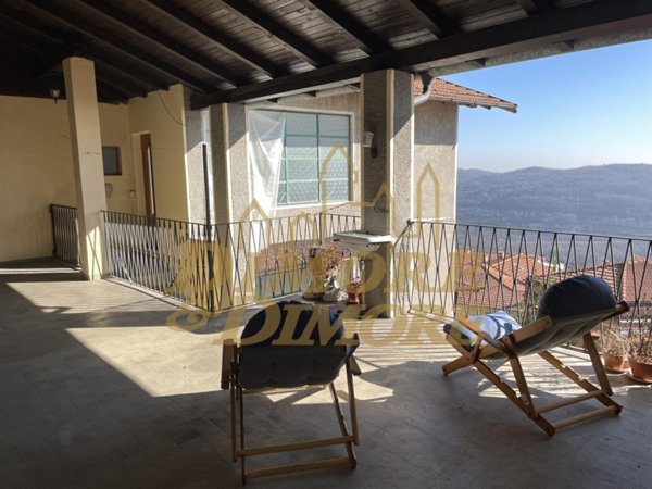 casa indipendente in vendita a Colazza