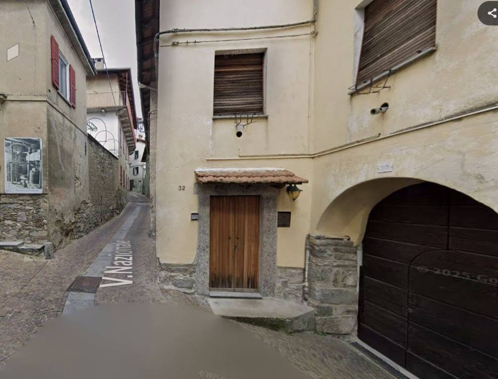 casa indipendente in vendita a Colazza