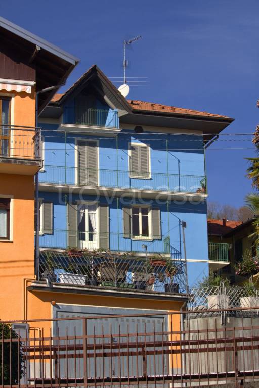 casa indipendente in vendita a Colazza