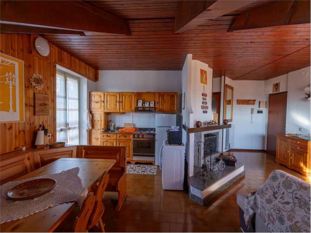 appartamento in vendita a Colazza