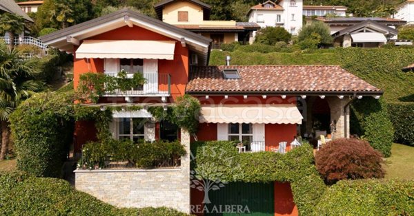 casa indipendente in vendita a Colazza