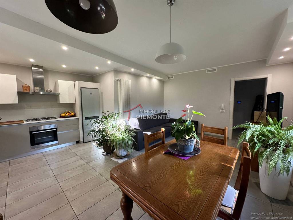 casa indipendente in vendita a Comignago