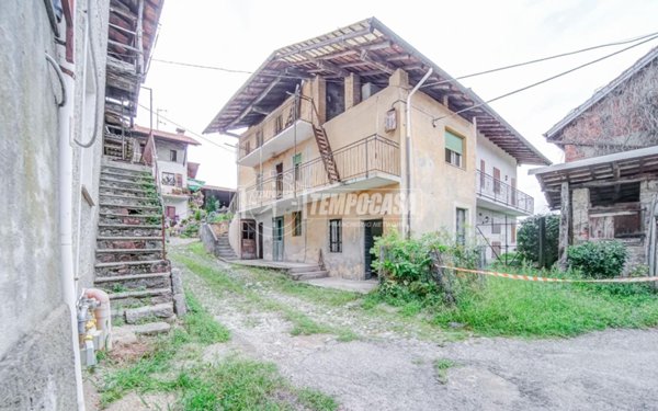 casa indipendente in vendita a Comignago