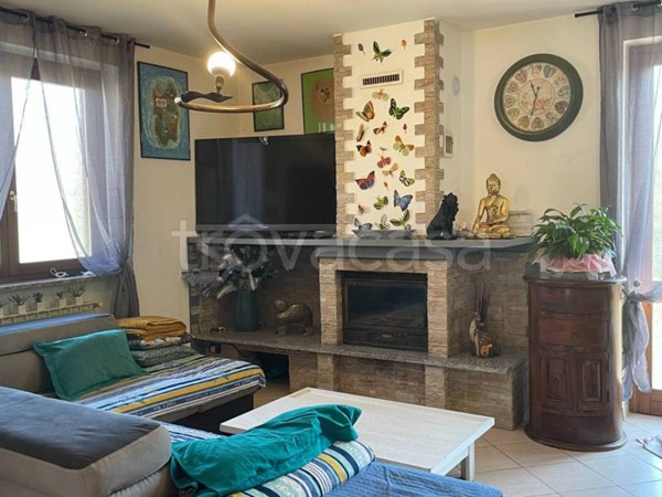 casa indipendente in vendita a Comignago