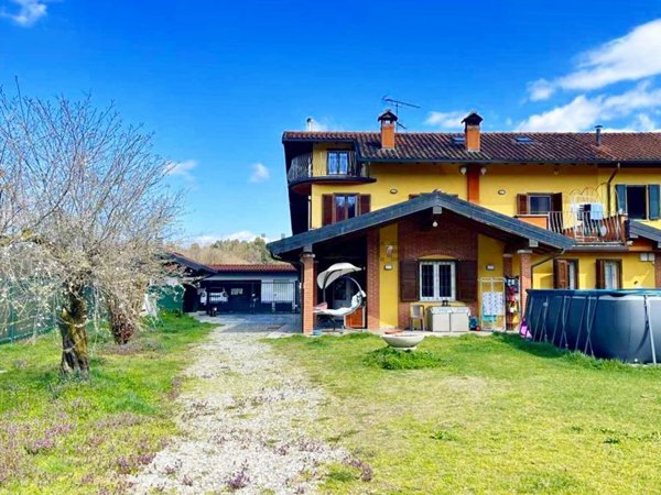 casa indipendente in vendita a Comignago