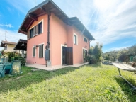 casa indipendente in vendita a Comignago