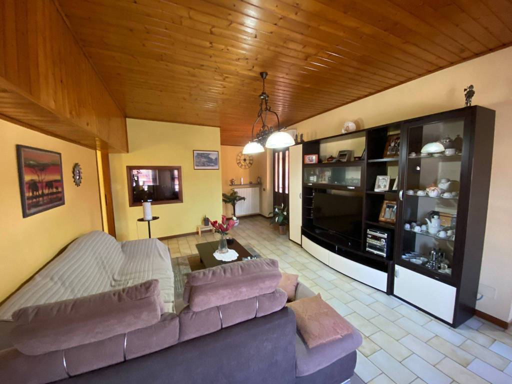 appartamento in vendita a Cressa