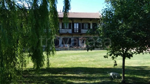 casa indipendente in vendita a Cressa