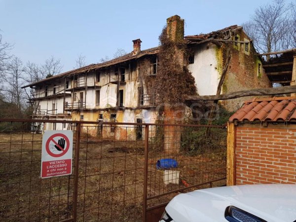 casa indipendente in vendita a Cressa