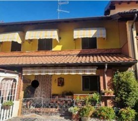 casa indipendente in vendita a Cressa