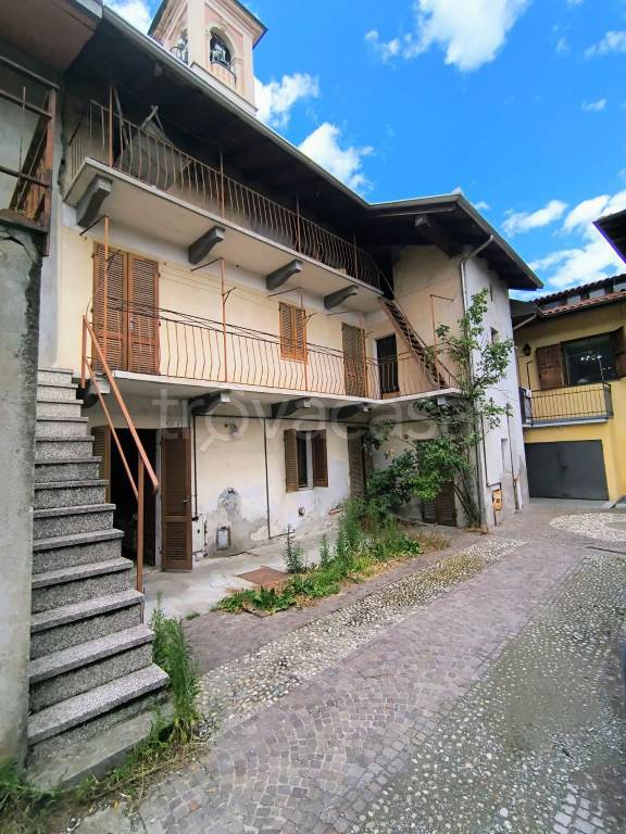 casa indipendente in vendita a Cressa