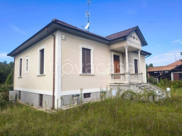 casa indipendente in vendita a Cressa