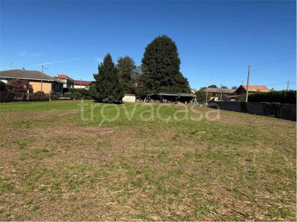 terreno edificabile in vendita a Cressa