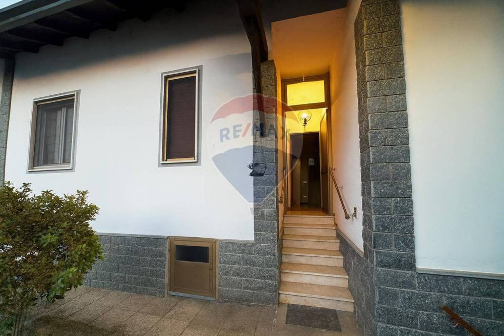 casa indipendente in vendita a Cressa