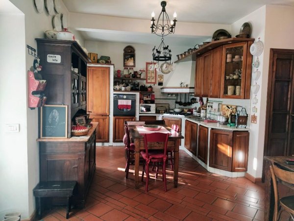 casa indipendente in vendita a Cressa