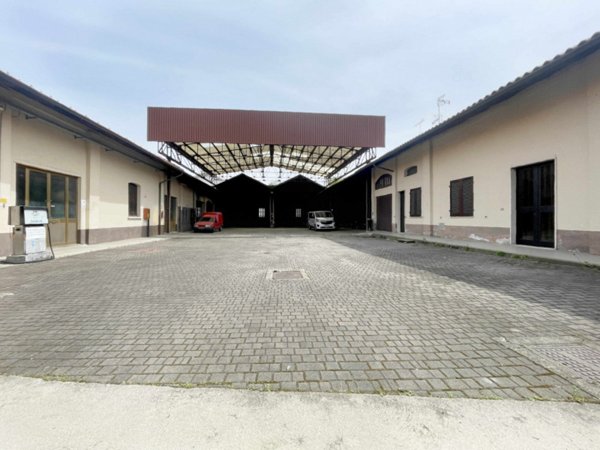 ufficio in vendita a Cressa