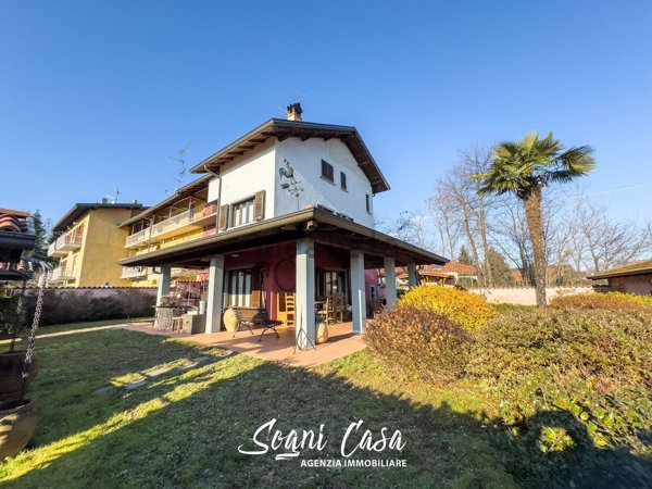 casa indipendente in vendita a Cressa