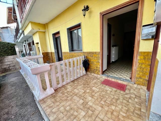 appartamento in vendita a Cureggio in zona Cascine Enea