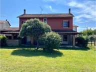 casa indipendente in vendita a Cureggio
