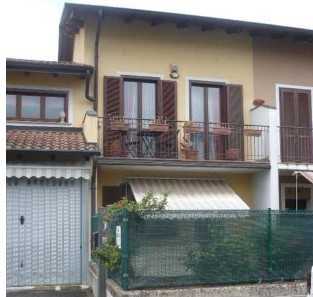 casa indipendente in vendita a Cureggio