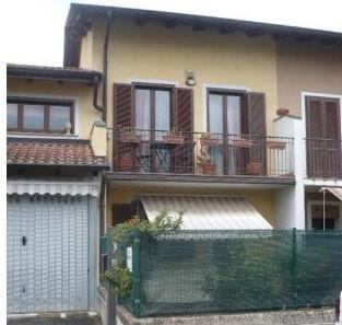 casa indipendente in vendita a Cureggio