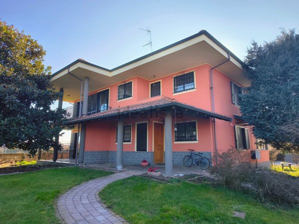 appartamento in vendita a Cureggio