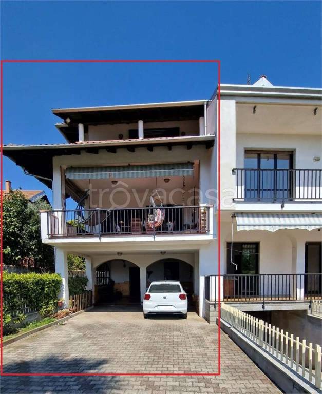 casa indipendente in vendita a Cureggio