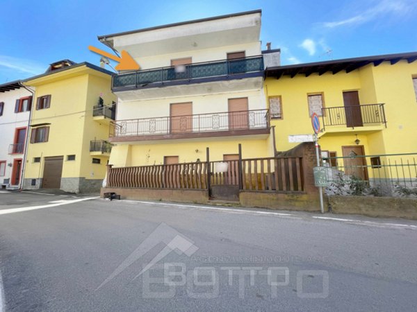 appartamento in vendita a Cureggio in zona Cascine Enea