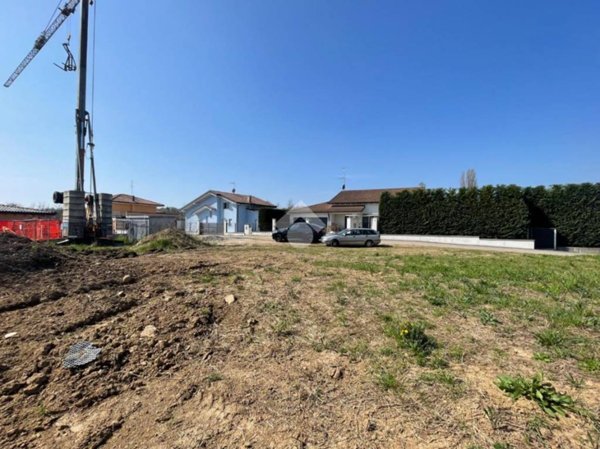 terreno agricolo in vendita a Cureggio