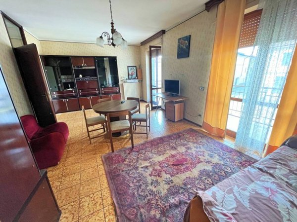 appartamento in vendita a Cureggio in zona Cascine Enea