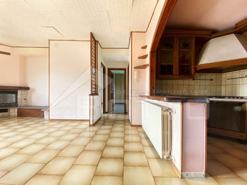 casa indipendente in vendita a Cureggio in zona Marzalesco