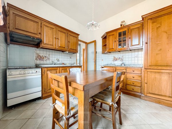 casa indipendente in vendita a Cureggio