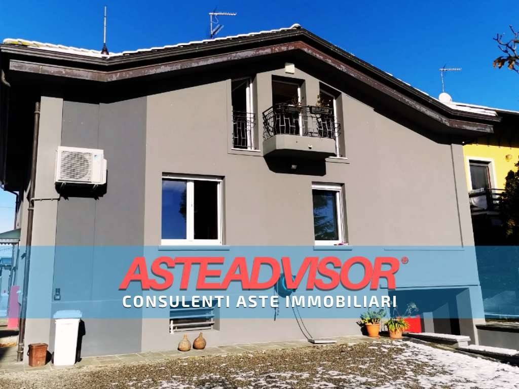 casa indipendente in vendita a Cureggio
