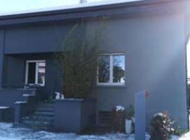 casa indipendente in vendita a Cureggio