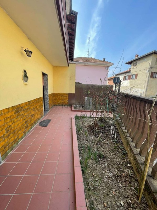 appartamento in vendita a Cureggio