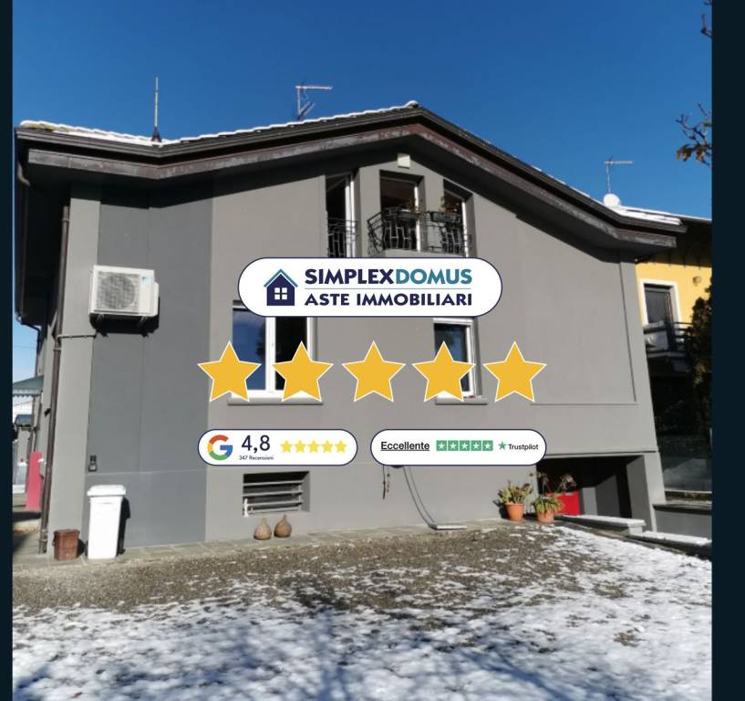 casa indipendente in vendita a Cureggio