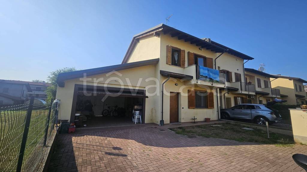 casa indipendente in vendita a Cureggio in zona Cascine Enea
