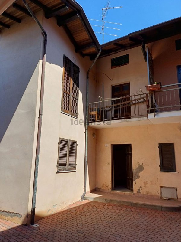 appartamento in vendita a Divignano