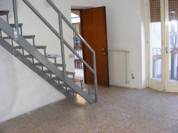 casa indipendente in vendita a Divignano
